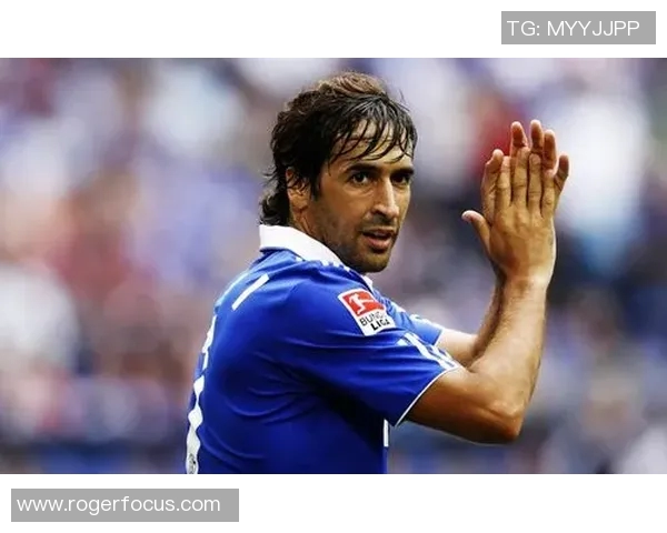 足球明星卡点教程详解助你轻松掌握精彩瞬间的拍摄技巧与创意表现